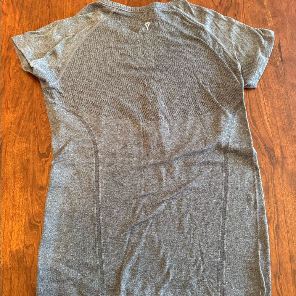 Ivivva Heather Gray Active Tee with Aqua Stitching